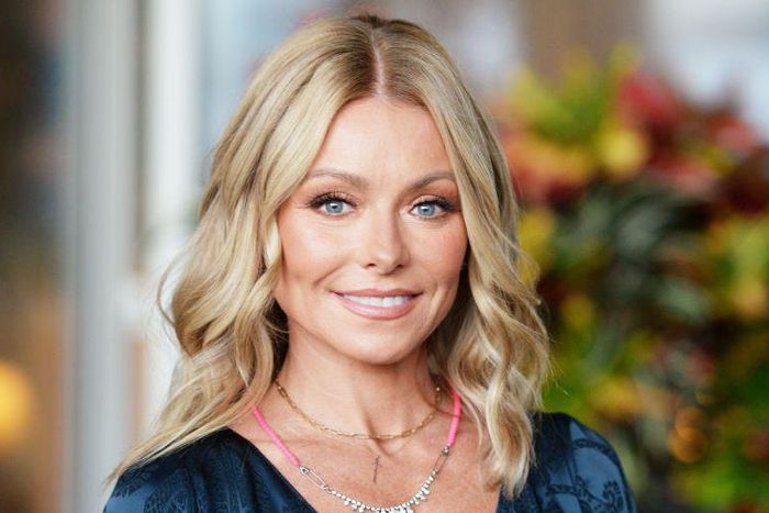 Kelly Ripa And Mark Consuelos Rock White Swimsuits