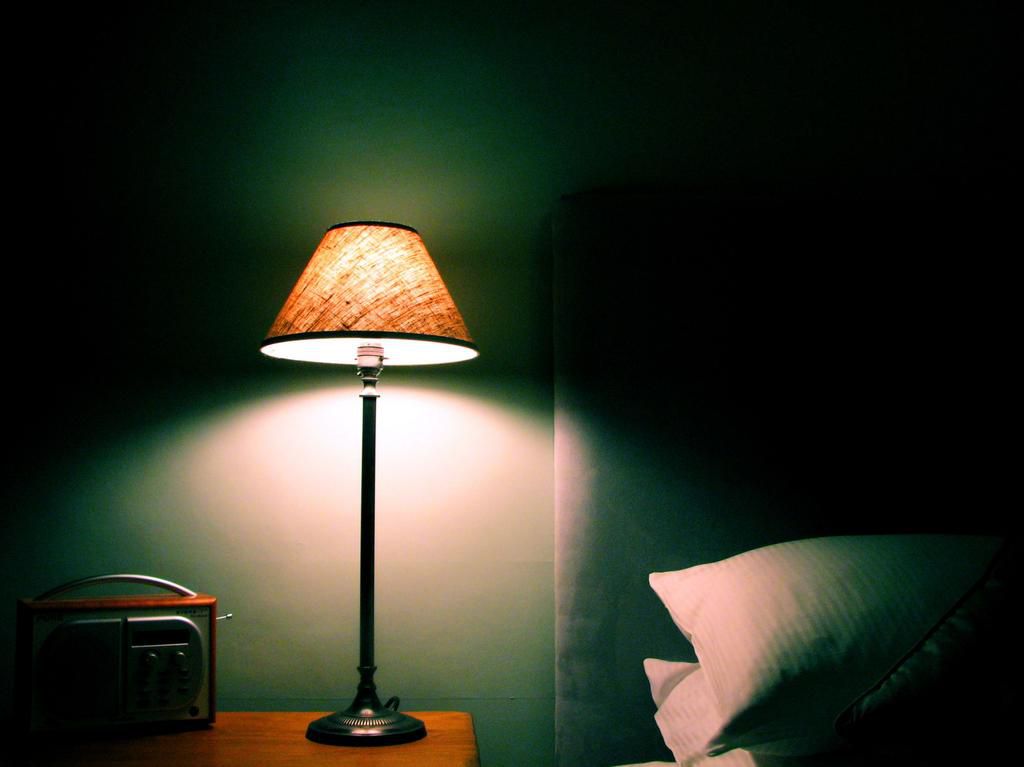 10 Hacks for Falling Asleep Instantly