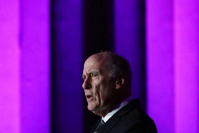 US Director of National Intelligence Dan Coats says cyber threats and China's technological advances are key challenges for the American intelligence community