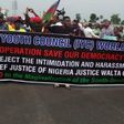 Onnoghen: Ijaw Youths reportedly block East-West road, cause traffic gridlock