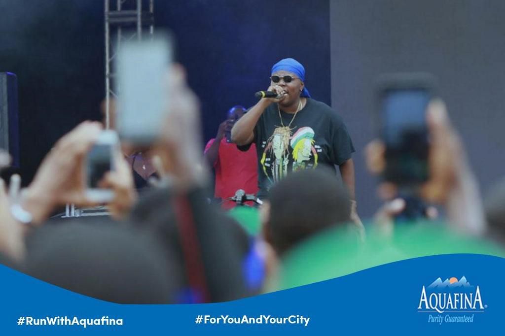 Teni performing on stage