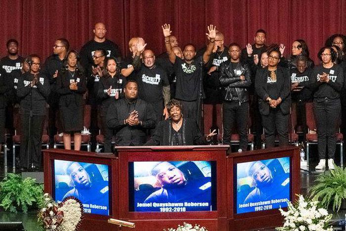 Officer who fatally shot black security guard outside a bar is identified