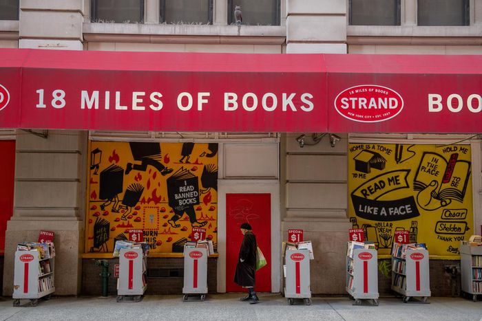 Effort to Make Bookstore a Landmark Faces Resistance
