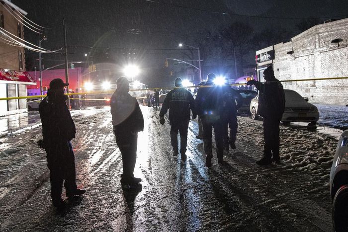 New York City Police Officer Shot Dead in Queens Armed Robbery