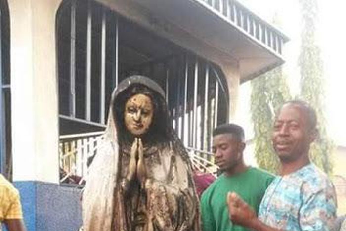 At a Catholic church in Enugu State, Nigeria, a lady reportedly entered a church with a container of fuels and destroys the Virgin Mary statue.