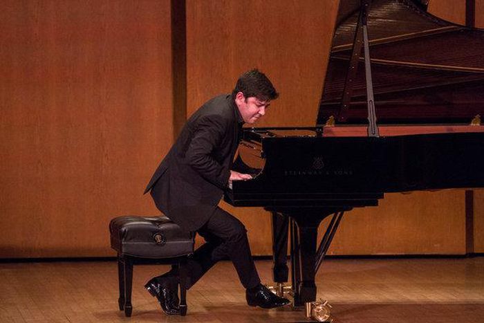 Five days, three pianists, three generations