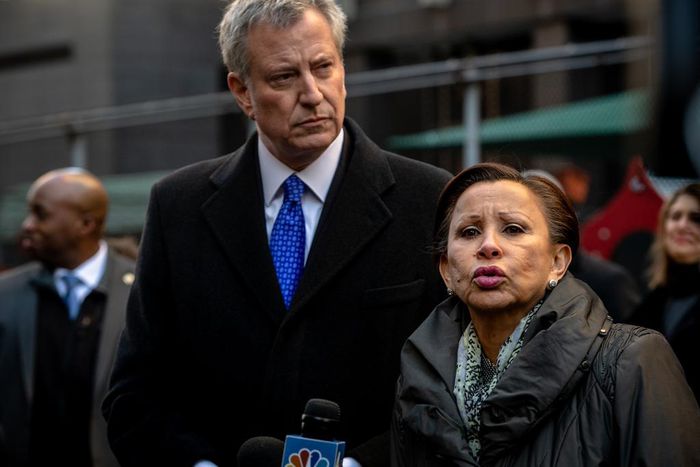 Brooklyn Federal Jail Had Heat Failures Weeks Before Crisis, Employees Say