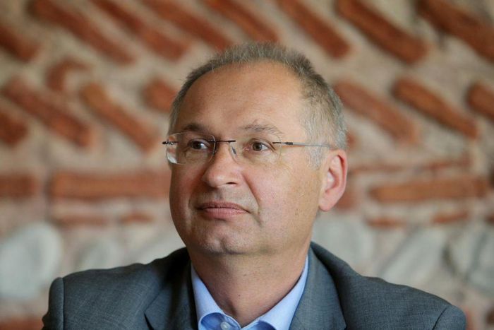 Darij Krajcic resigned after stealing sandwich from a shop