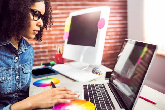 UX designer are in high demand (freepik)