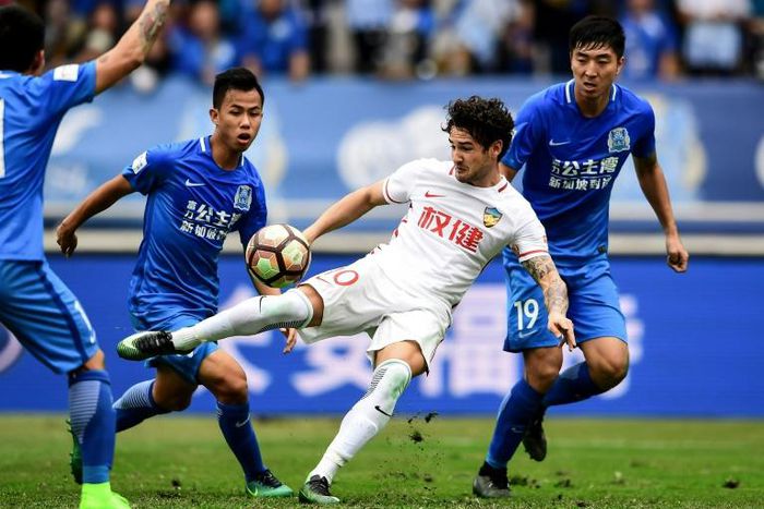 Alexandre Pato (C) in the Chinese Super League, playing for the team formerly known as Tianjin Quanjian