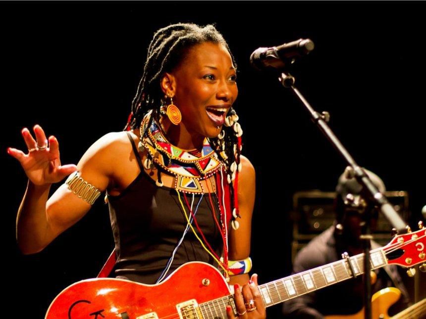 On "Fenfo", her second studio album, Fatoumata Diawara of Mali shines the spotlight on socio-cultural concerns in her country on the project rich of elements of her ancestry. [The Star Kenya]