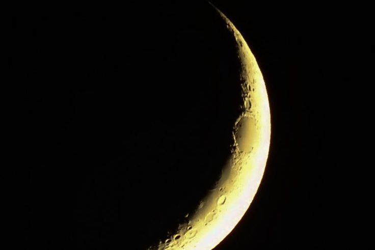 What The New Moon In Aquarius Means For Your Sign