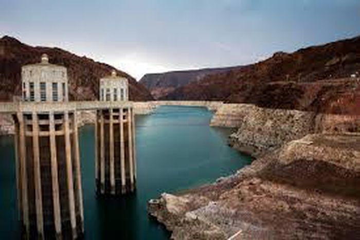 Amid 19-year drought, states sign deal to conserve Colorado River water