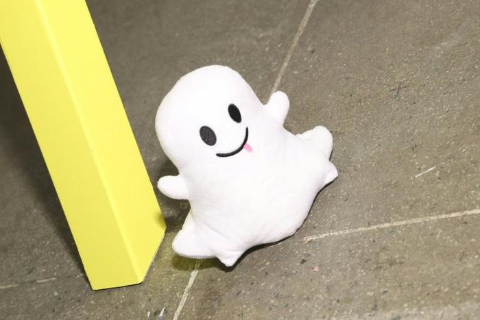 Snapchat -- the popular messaging app -- is lauching its own multiplayer gaming platform