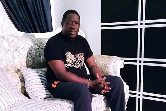 The attention from the opposite sex is still quite intense for actor Taiwo Hassan popularly known as 'Ogogo'. He shared of an incident when an actress tried to kiss him on a movie set. [Pictame]