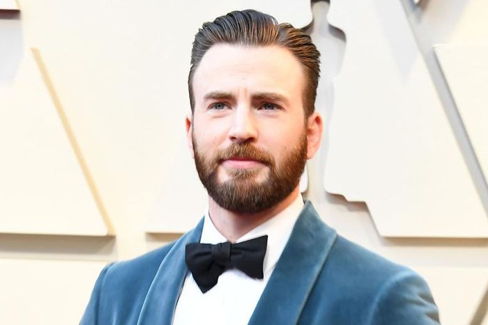 Chris Evans Ranks His Favorite Potato Chips