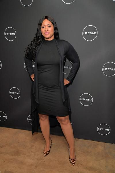 Lisa Van Allen is accusing R.Kelly of having a sexual relationship with Aaliyah's mother [Zimbio]