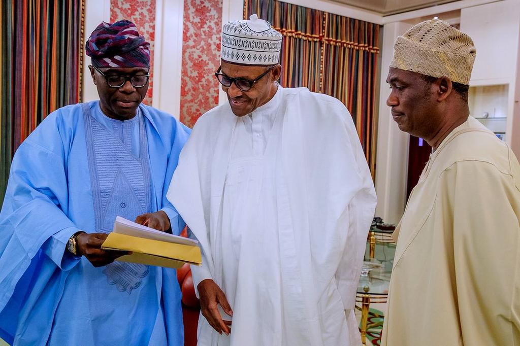 L-R: Babajide Sanwo-Olu, President Muhammadu Buhari and Obafemi Hamzat
