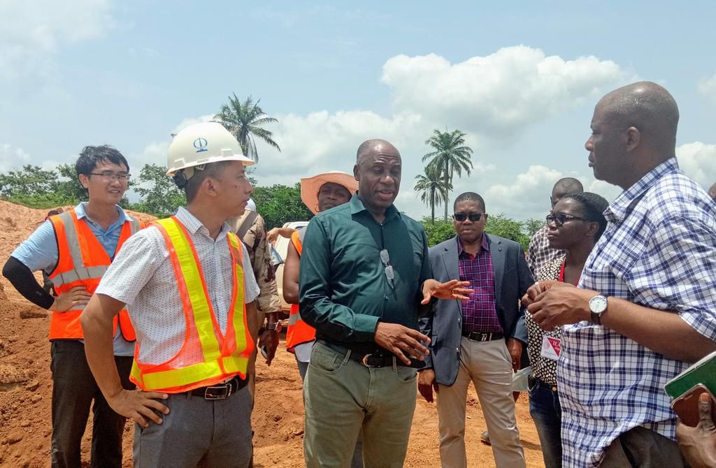 Amaechi orders two additional coaches on Abuja-Kaduna railway to meet increasing demand.