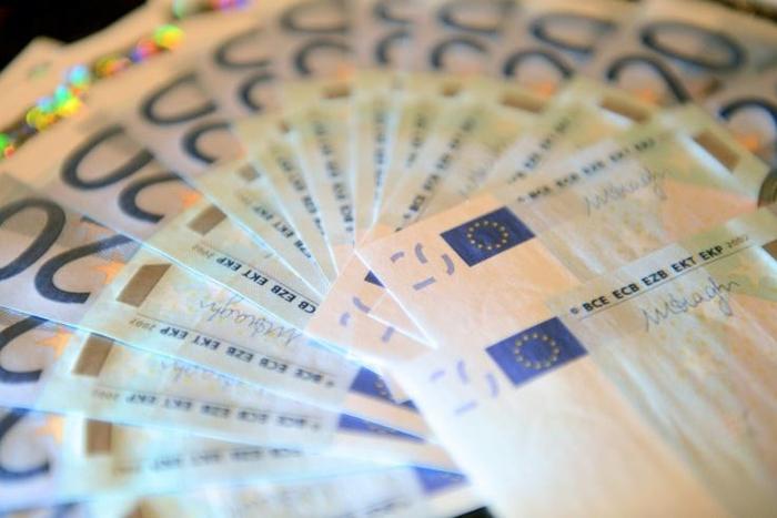 Among the 50 measures included in the two-year plan are scholarships and grants for scientific researchers and lower social security payments for selected workers