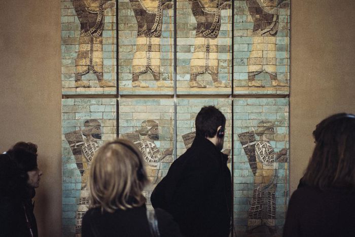 Discovering Persia in Paris