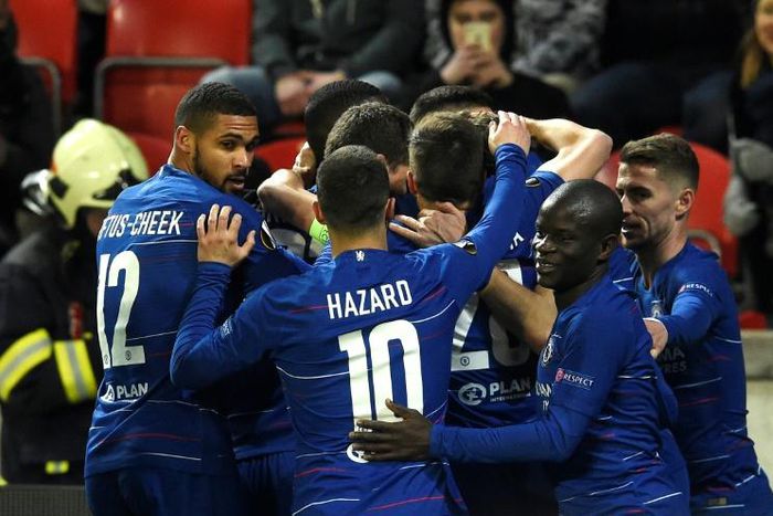 Marcos Alonso grabbed Chelsea an away goal with just four minutes to play