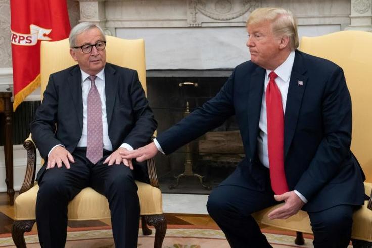 Pursuing a limited trade deal was the central part of a truce agreed in July 2018 when European Commission President Jean-Claude Juncker (L) and US President Donald Trump promised no new tariffs after those on the steel and aluminium