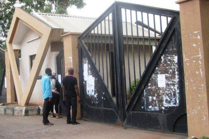 Protesting union members prevent Registrar access to High Court