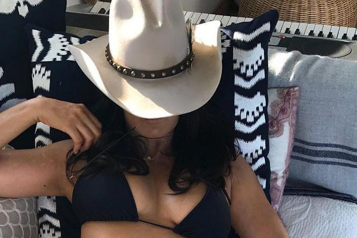 Padma Lakshmi Just Showed Off Her Insane Abs