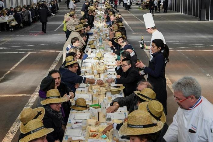 The record attempt was part of celebrations marking the 50th anniversary of the giant market