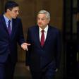 Mexico's President Andres Manuel Lopez Obrador (R) and Spain's Prime Minister Pedro Sanchez, in a file image. The Mexican president says he has sent letters to Spanish King Felipe VI and Pope Francis urging them to apologize for the "abuses" of colonia...