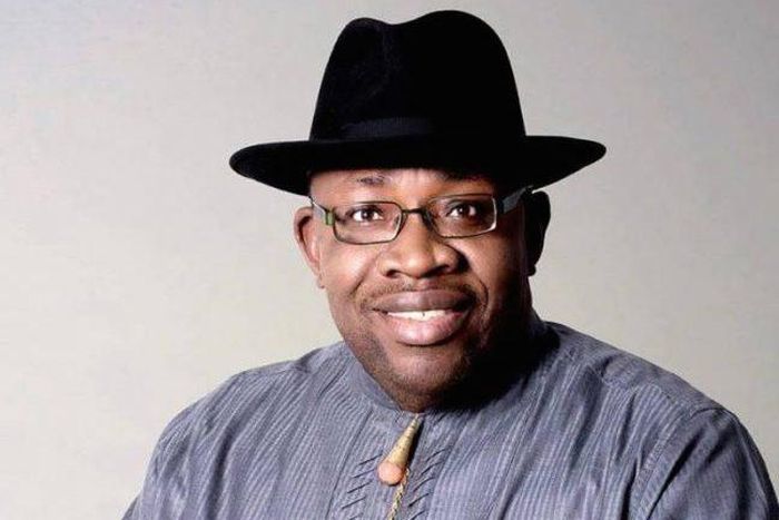 ___9108763___2018___11___15___17___Seriake-Dickson