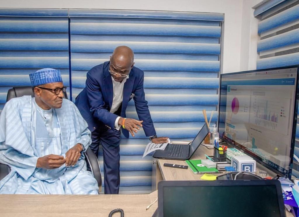 Buhari pays surprise visit to APC PCC Situation Room