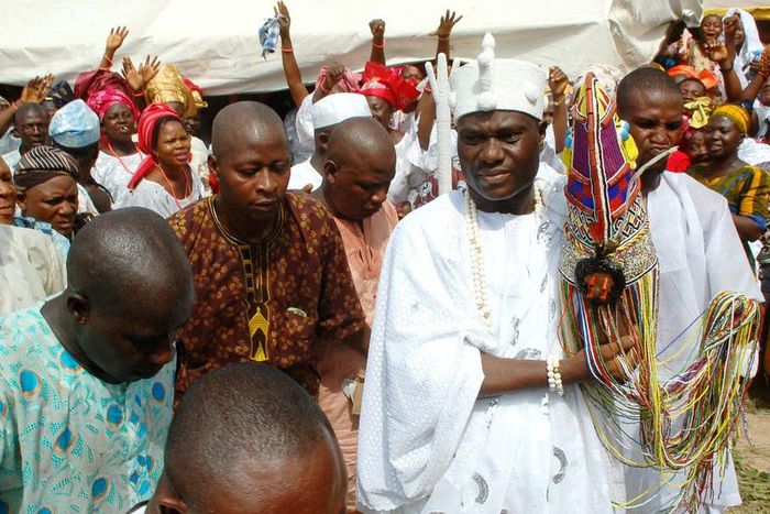 Ooni of Ife Oba Enitan Ogunwusi after receiving the AARE Crown from the Olojudo of Ido land (TheNation)