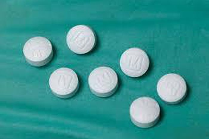 The opioid dilemma: Saving lives in the long run can take lives in the short run