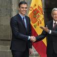 Mexico's President Andres Manuel Lopez Obrador (R) welcomes Spain's Prime Minister Pedro Sanchez at the National Palace in Mexico City on January 30, 2019