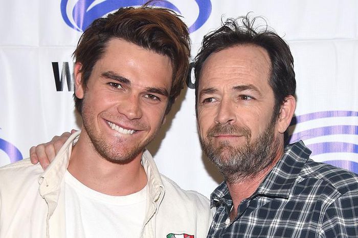 Riverdale's KJ Apa Reacts to Luke Perry's Death