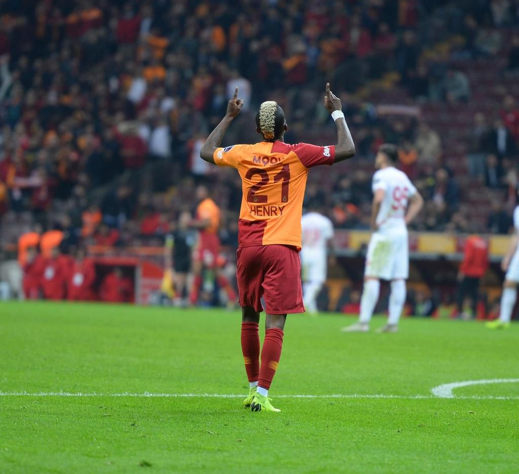 Henry Onyekuru [Twitter/Galatasaray]