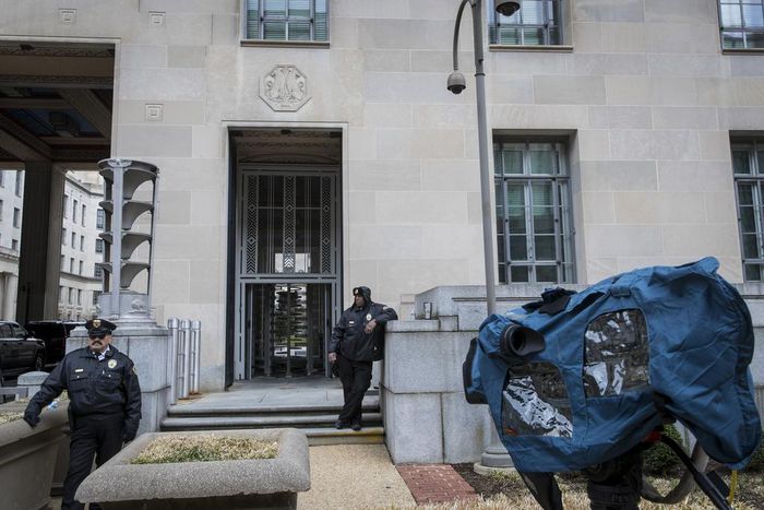 On Campaign Trail, Mueller Report Barely Comes Up