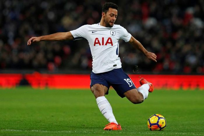 Belgian international Mousa Dembele will face his former Spurs team-mate Paulinho at the Guangzhou Evergrande-Guangzhou R&F derby