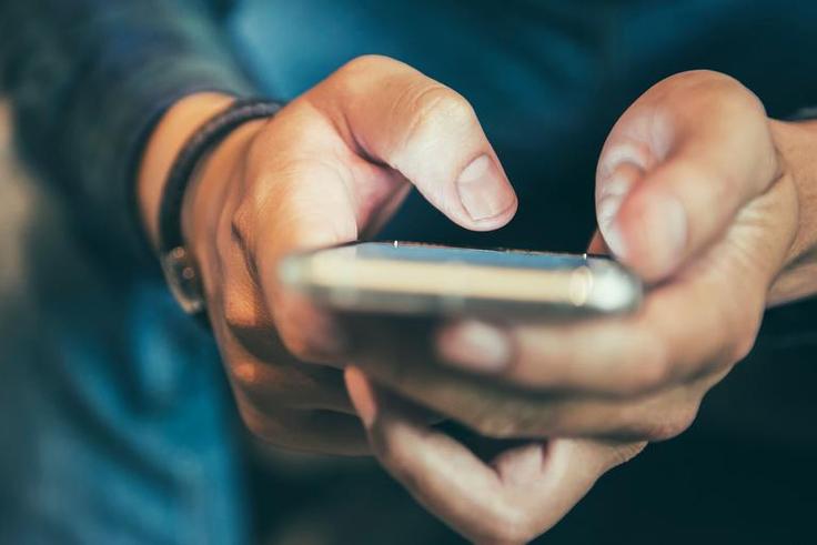 How to Survive Dating App Anxiety