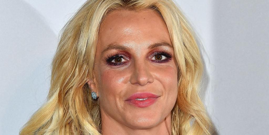 Britney Spears Checks Into Mental Health Facility