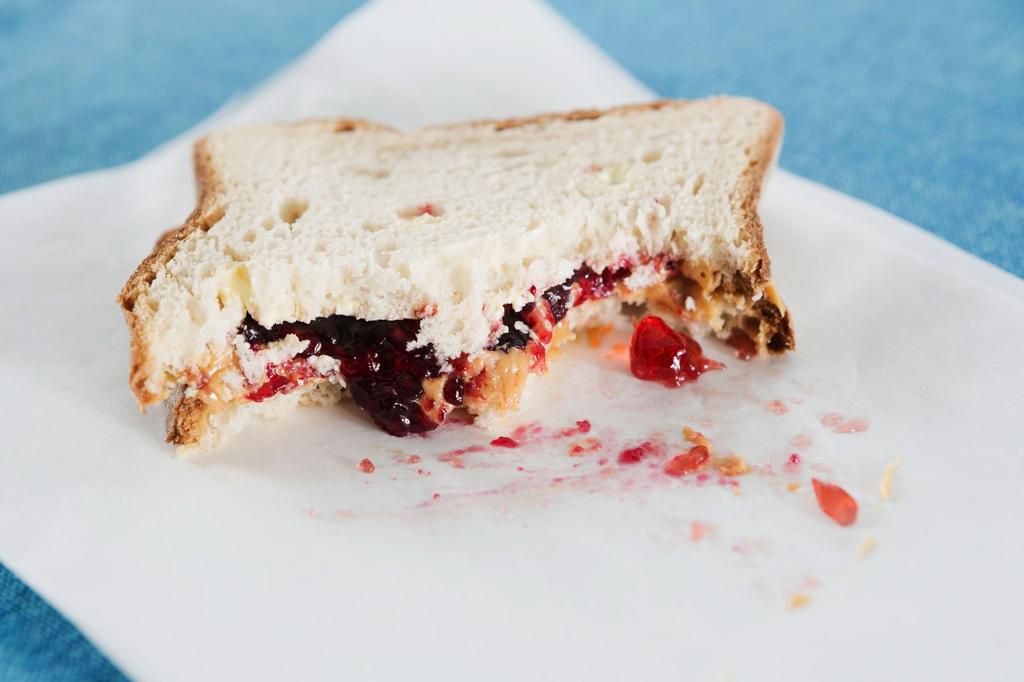 10 Best Peanut Butter Power Snacks