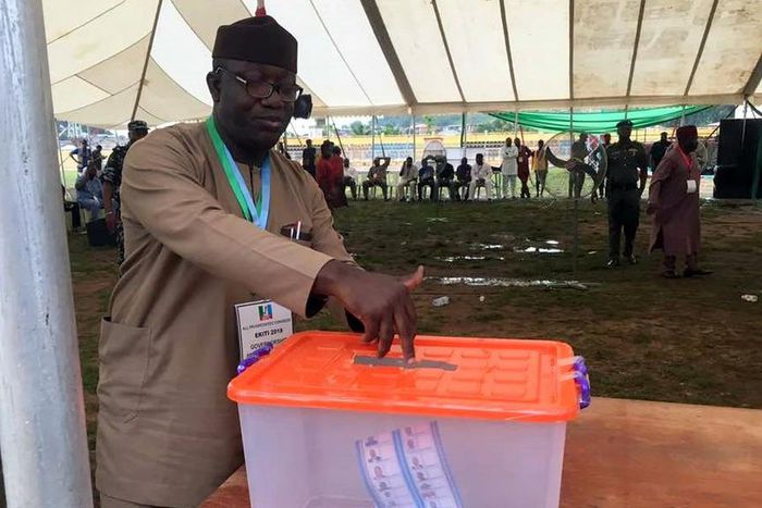 The Minister of Mines and Steel, Kayode Fayemi casting his vote at the Ekiti APC primaries held on Saturday, May 5, 2018