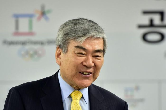 Late Korean Air CEO Cho Yang-ho "died peacefully" in a Los Angeles hospital on Sunday, the company said, but did not provide details about his cause of death