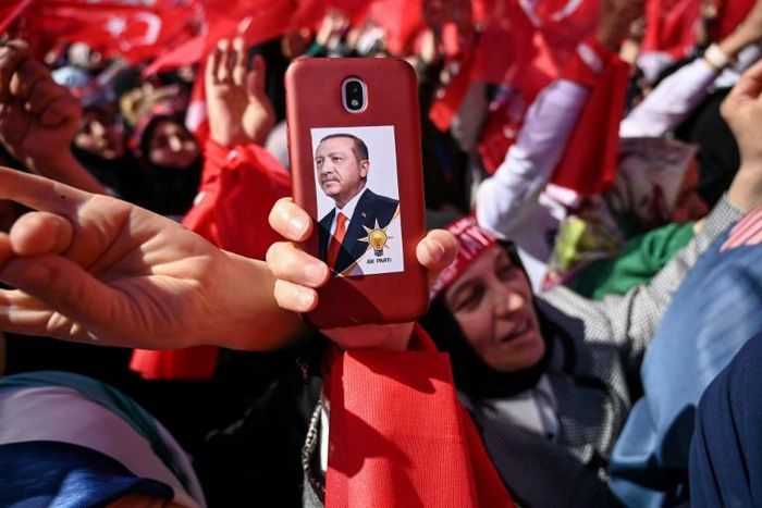 No one expects a major defeat for Erdogan's AKP. But with Turkey's economy in recession and inflation in double digits, the ruling party faces a tough battle to capture key cities like Istanbul and the capital Ankara