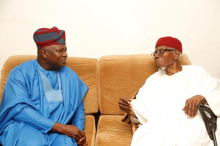 Governor Akinwunmi Ambode with late founding father of Lagos state, Pa Hassan Fasinro