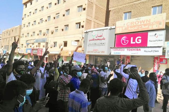 Protesters chant slogans during an anti-government demonstration in Sudanese capital Khartoum on January 6, 2019