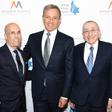 Bob Iger (C) spoke at a dinner organized by the Simon Wiesenthal Center, a Jewish human rights organization