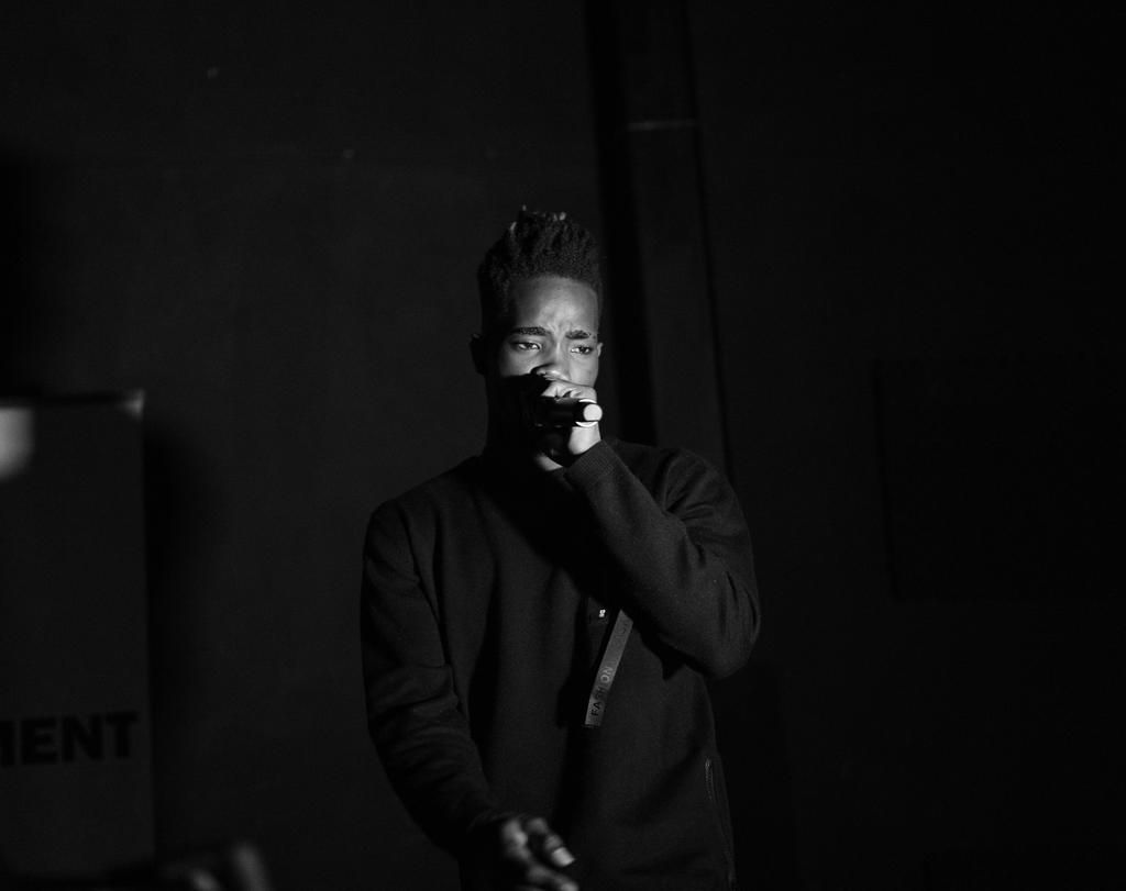 Damilare performing at The Basement Gig 1st edition in 2019